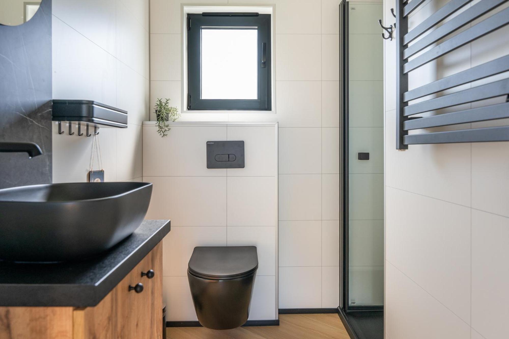 Luxe 4 Pers Op Minicamping In Chalet