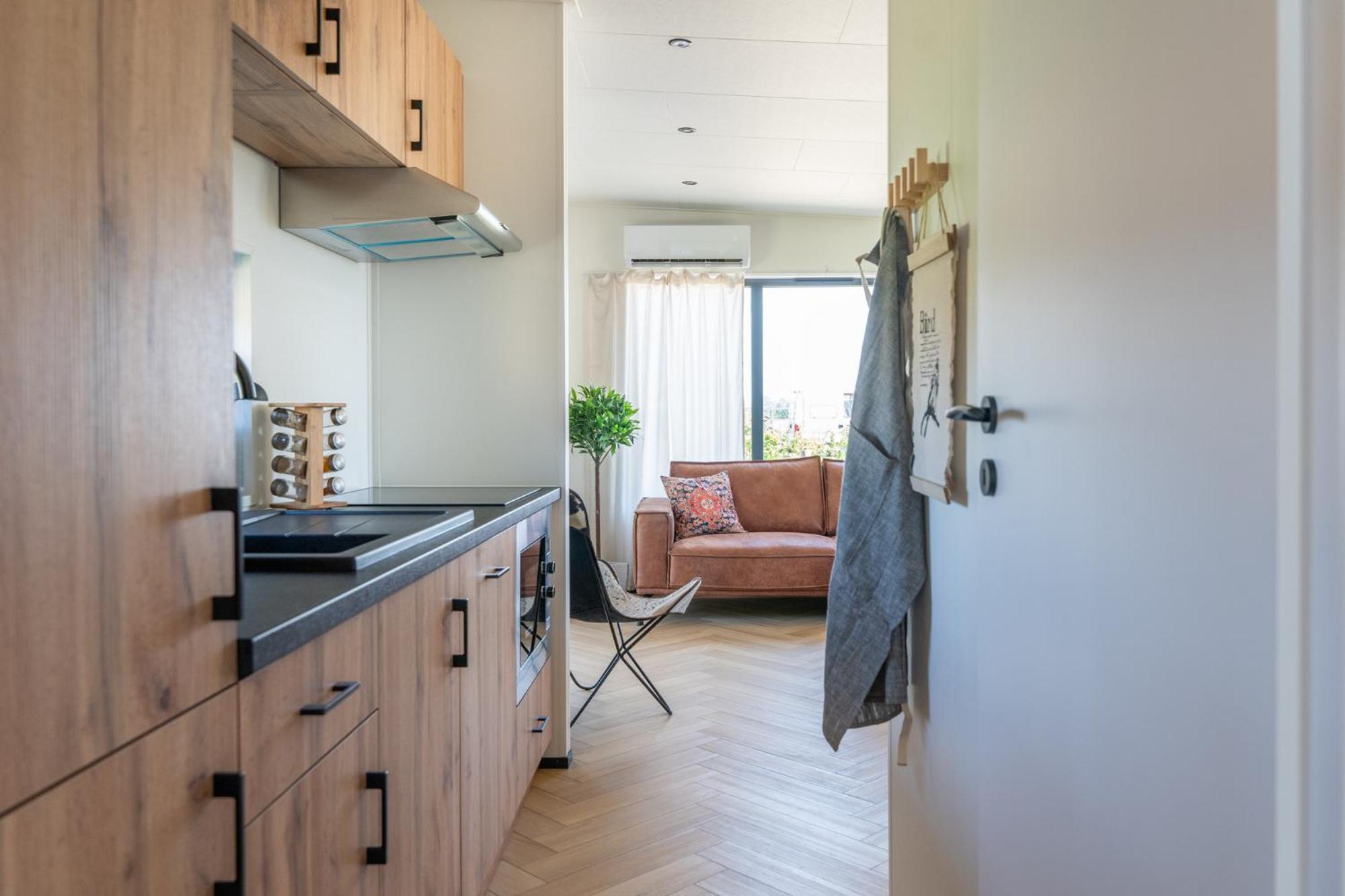 Luxe 4 Pers Op Minicamping In Chalet